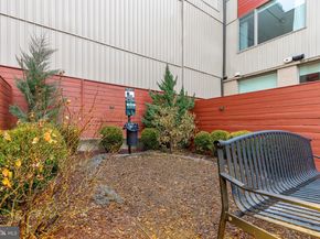 622 S 7TH Street, Philadelphia PA 19147