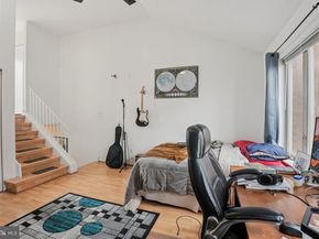 1 Queen Street 10, Philadelphia PA 19147