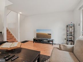 1 Queen Street 10, Philadelphia PA 19147