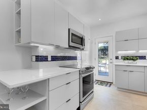 2710 S Joyce Street, Arlington VA 22202