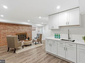 1009 N Van Dorn Street N, Alexandria VA 22304