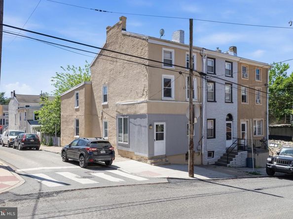 147 Green Lane, Philadelphia PA 19127