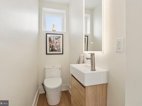 2441 S Clarion Street, Philadelphia PA 19148