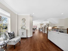 151 Center S 1, Vienna VA 22180