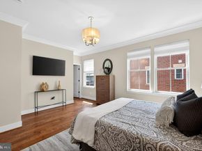 151 Center S 1, Vienna VA 22180