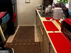 3315 Wyndham Circle 2233, Alexandria VA 22302