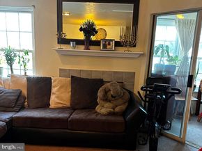 3315 Wyndham Circle 2233, Alexandria VA 22302