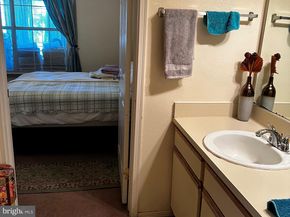 3315 Wyndham Circle 2233, Alexandria VA 22302