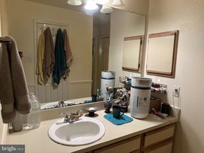3315 Wyndham Circle 2233, Alexandria VA 22302