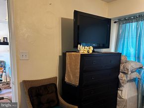 3315 Wyndham Circle 2233, Alexandria VA 22302