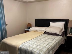 3315 Wyndham Circle 2233, Alexandria VA 22302