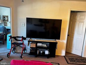 3315 Wyndham Circle 2233, Alexandria VA 22302