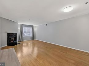 3179 Summit Square Drive 2B6, Oakton VA 22124