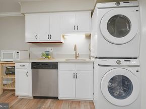 1021 Brixton Court, Sterling VA 20164