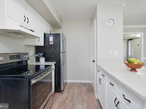 1021 Brixton Court, Sterling VA 20164