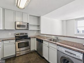 111 S 15TH Street P208, Philadelphia PA 19102