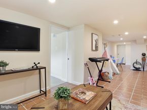 3955 Taney Avenue, Alexandria VA 22304