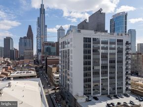 2200 Arch Street 1011, Philadelphia PA 19103