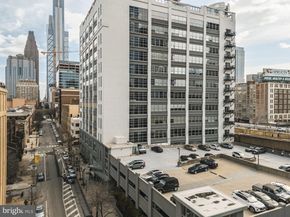 2200 Arch Street 1011, Philadelphia PA 19103