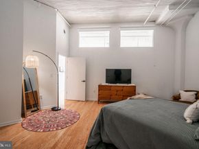 2200 Arch Street 1011, Philadelphia PA 19103