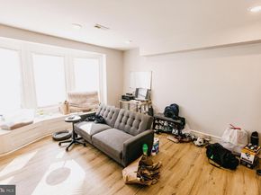 6330 Newtown Avenue, Philadelphia PA 19111