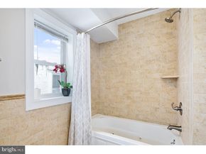 1611 Fairmount Avenue 3, Philadelphia PA 19130