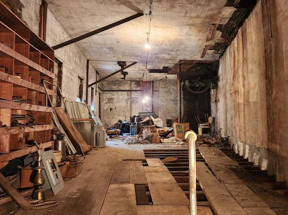 1823 S 5TH Street 1, Philadelphia PA 19148