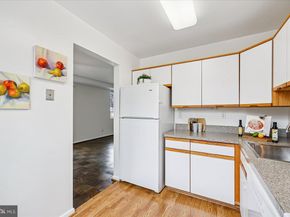 4977 Battery Lane 1101, Bethesda MD 20814
