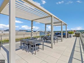 88 V Street SW 801, Washington DC 20024