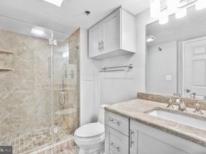 2151 Jamieson Avenue 809, Alexandria VA 22314