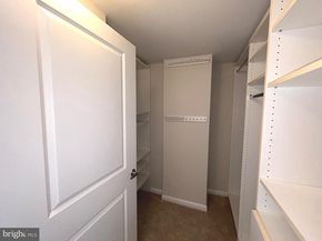 1021 N Garfield Street 812, Arlington VA 22201