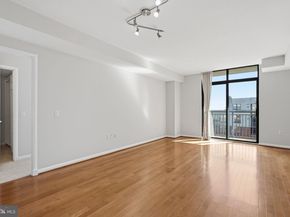 1021 N Garfield Street 812, Arlington VA 22201