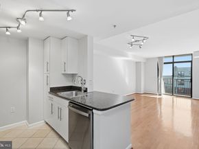 1021 N Garfield Street 812, Arlington VA 22201