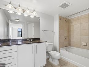 1021 N Garfield Street 812, Arlington VA 22201