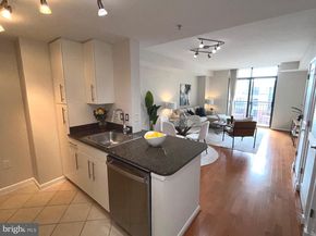 1021 N Garfield Street 812, Arlington VA 22201