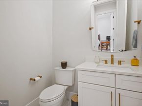 4055 Thornton, Annandale VA 22003