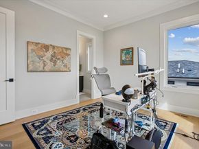 4055 Thornton, Annandale VA 22003