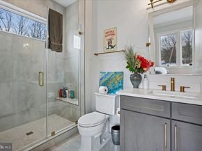 4055 Thornton, Annandale VA 22003