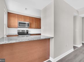 1800 28TH Place SE 201, Washington DC 20020