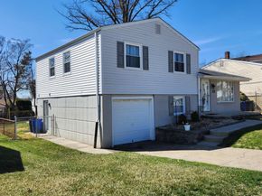 1112 Kent Lane, Philadelphia PA 19115