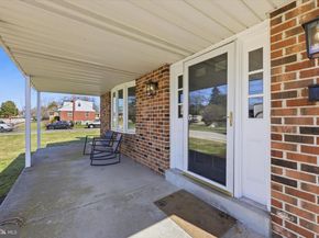 234 Broomall Street, Folsom PA 19033