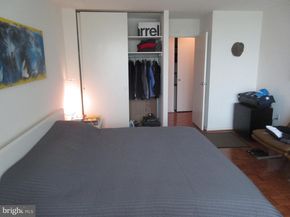 604 S Washington Square 2408, Philadelphia PA 19106