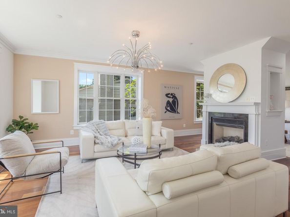 9715 Singleton Drive, Bethesda MD 20817