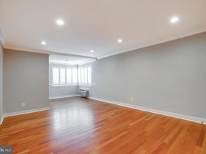 820B S Washington Street 325, Alexandria VA 22314