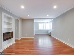 820B S Washington Street 325, Alexandria VA 22314