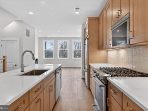4963 Lachlan Mews, Alexandria VA 22304