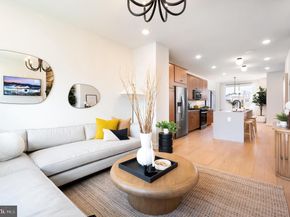 4963 Lachlan Mews, Alexandria VA 22304