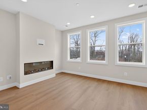 4963 Lachlan Mews, Alexandria VA 22304