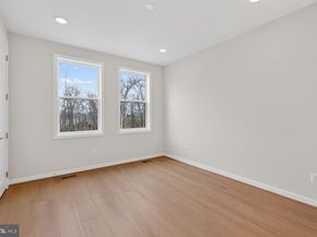 4963 Lachlan Mews, Alexandria VA 22304
