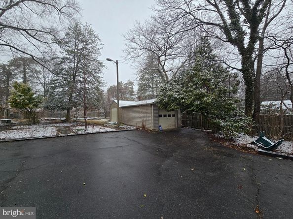 1608 Chain Bridge Road, Mclean VA 22101